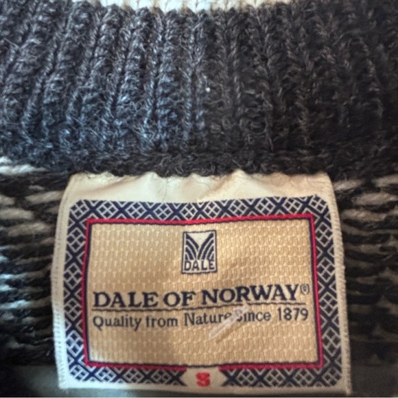 DALE OF NORWAY Sz S Scandinavian Style Wool Sweater Long Sleeve Colourful Cozy - Picture 6 of 8